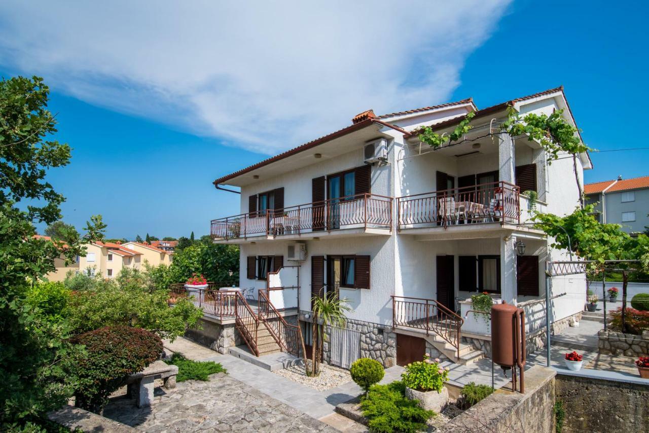 Apartments Marija & Anton Малинска Екстериор снимка